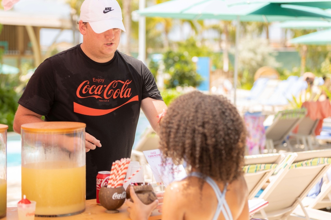 Great Tides Waterpark’s opening celebration featured special activations from NCL beverage partners including Coca-Cola®, who gave out branded Coke-onuts.