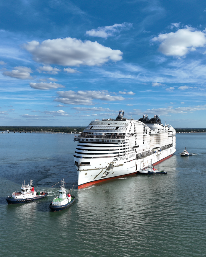 MSC World Atlantic har nådd vannet for første gang