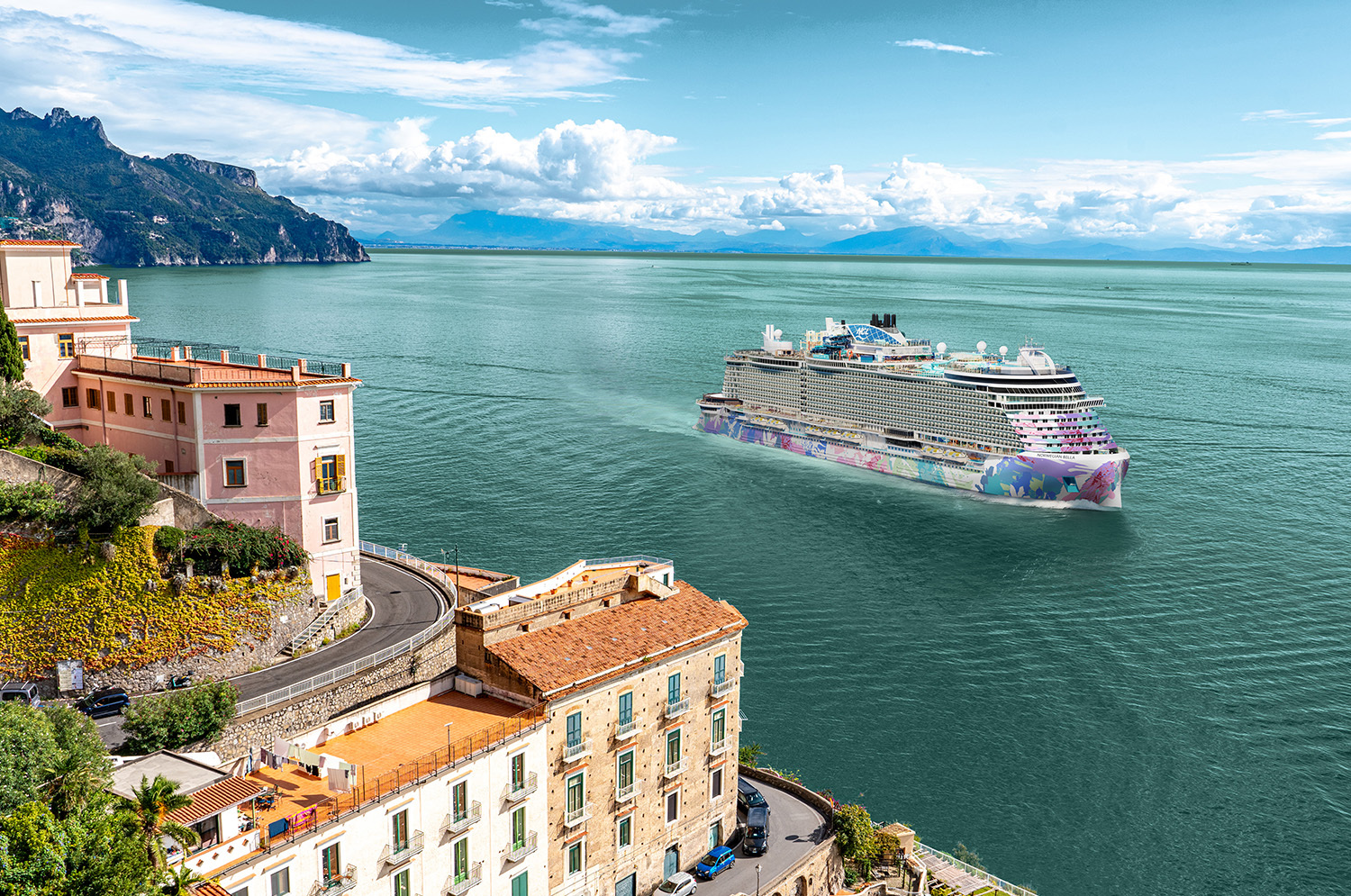 NCL åpner salget av Norwegian Bella for Europa-seilinger fra mai 2028